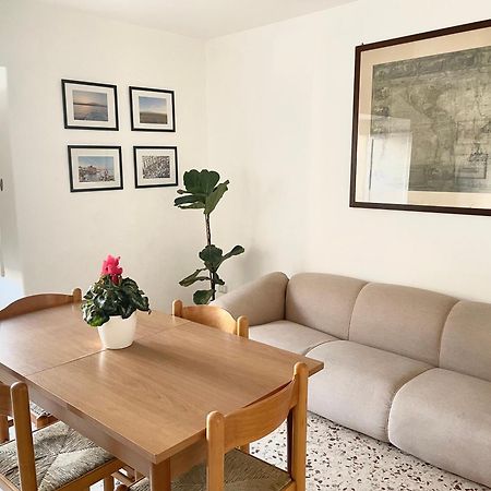 Lorenzo'S House Catania City Centre - Comfortable Large Apartment With 2 Bedrooms And 2 Baths, Close To Trains, Metro And Bus Station المظهر الخارجي الصورة