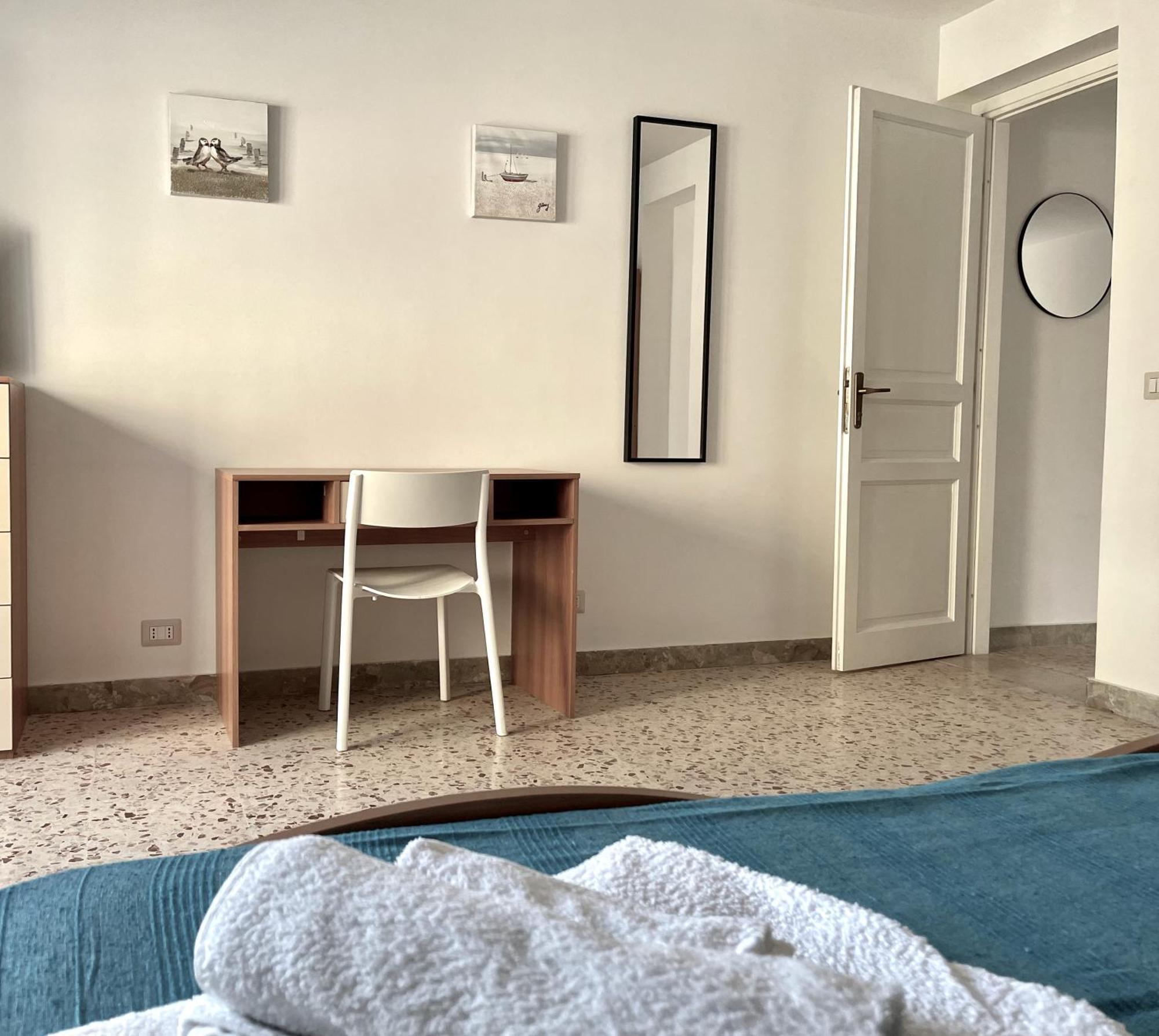 Lorenzo'S House Catania City Centre - Comfortable Large Apartment With 2 Bedrooms And 2 Baths, Close To Trains, Metro And Bus Station المظهر الخارجي الصورة